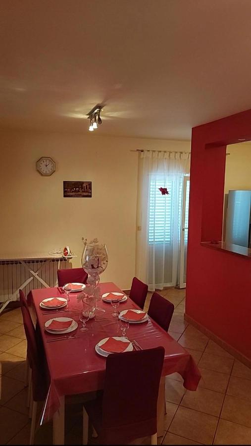 Apartmani Katarina Mundanije Luaran gambar