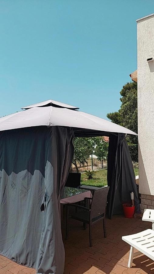 Apartmani Katarina Mundanije Luaran gambar